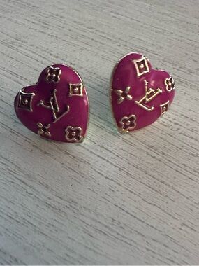 Heart shaped LV stud earrings!